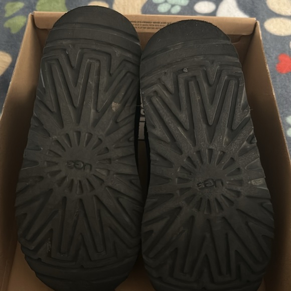 Girls UGG boots - Picture 4 of 4